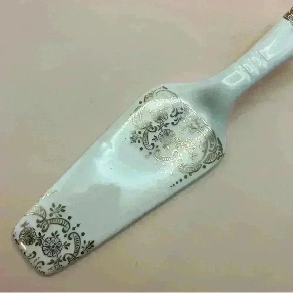 Vintage Mid-Century Ceramic 9” Pie & Cake Fine China Server Gold Scroll - Picture 6 of 7